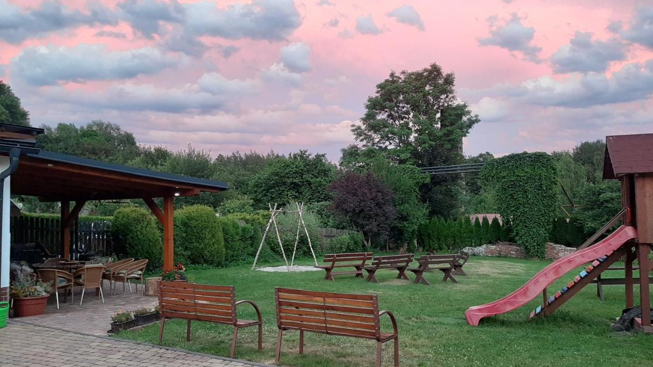 Penzion Oliver Žacléř Exteriör bild