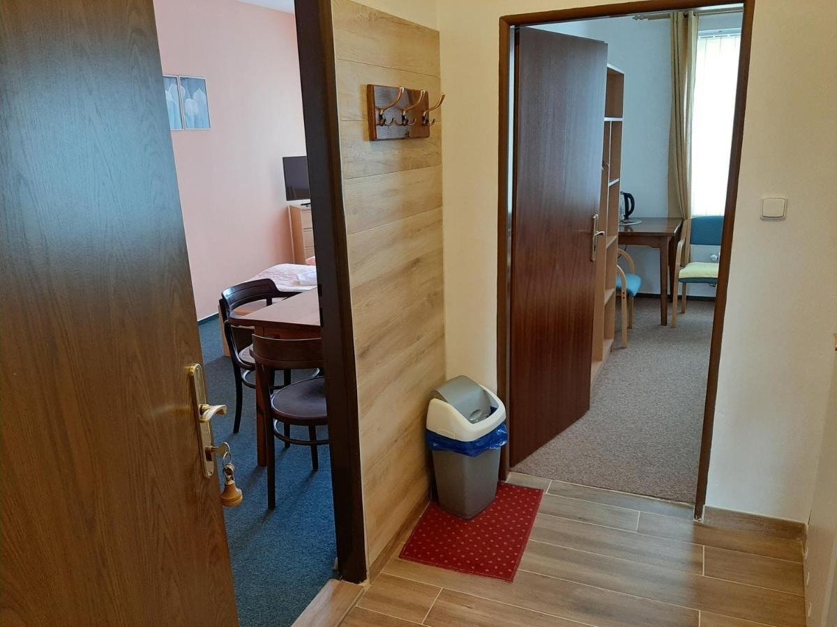 Penzion Oliver Žacléř Exteriör bild